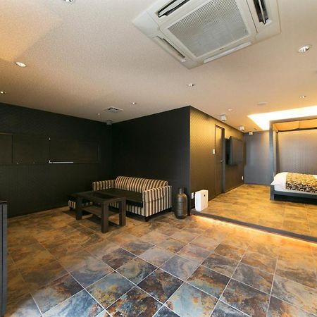 Hotel Lotus Toyonaka (Adults Only) Екстериор снимка