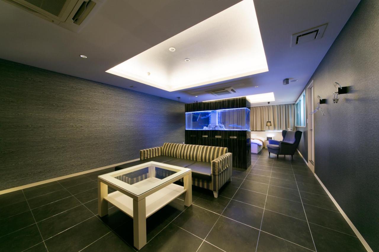 Hotel Lotus Toyonaka (Adults Only) Екстериор снимка