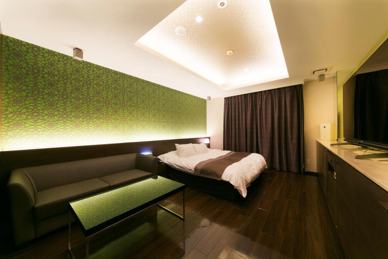 Hotel Lotus Toyonaka (Adults Only) Екстериор снимка