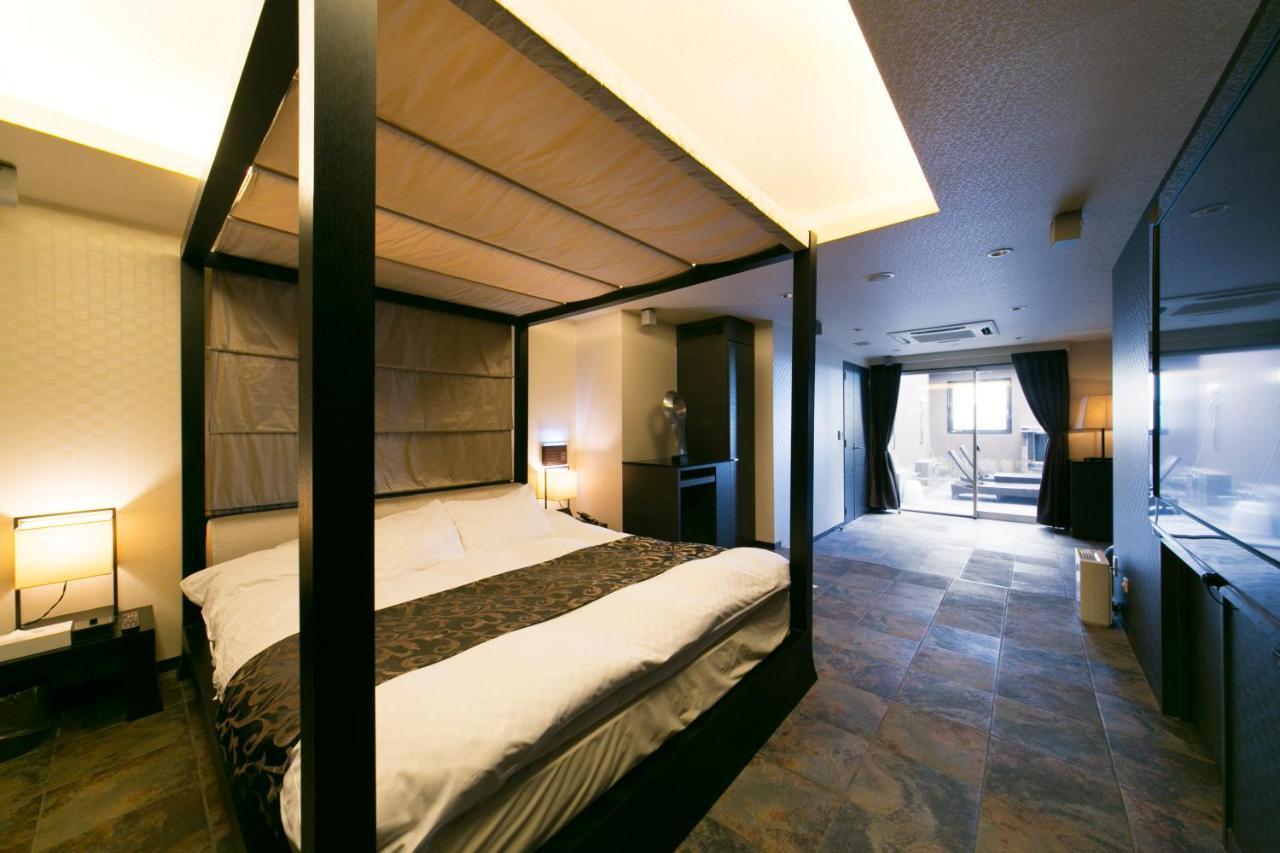 Hotel Lotus Toyonaka (Adults Only) Екстериор снимка