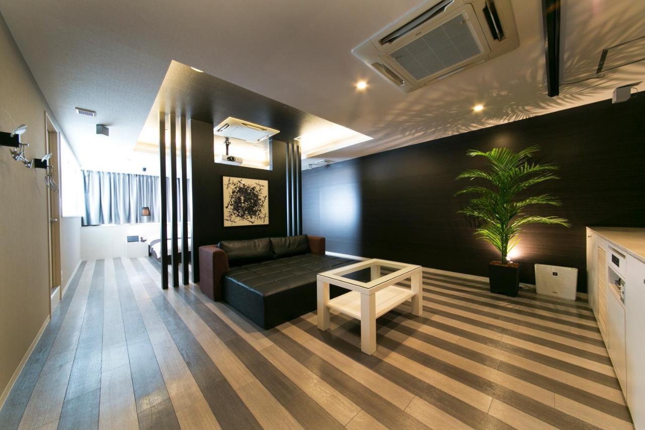 Hotel Lotus Toyonaka (Adults Only) Екстериор снимка